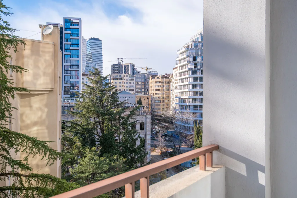 Уютная квартира в грузинском стиле в центре с парковкой