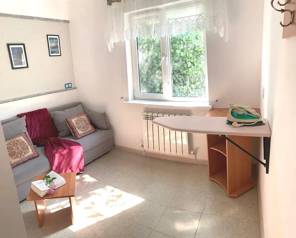 Семейный 3-х комнатный номер в тихом районе