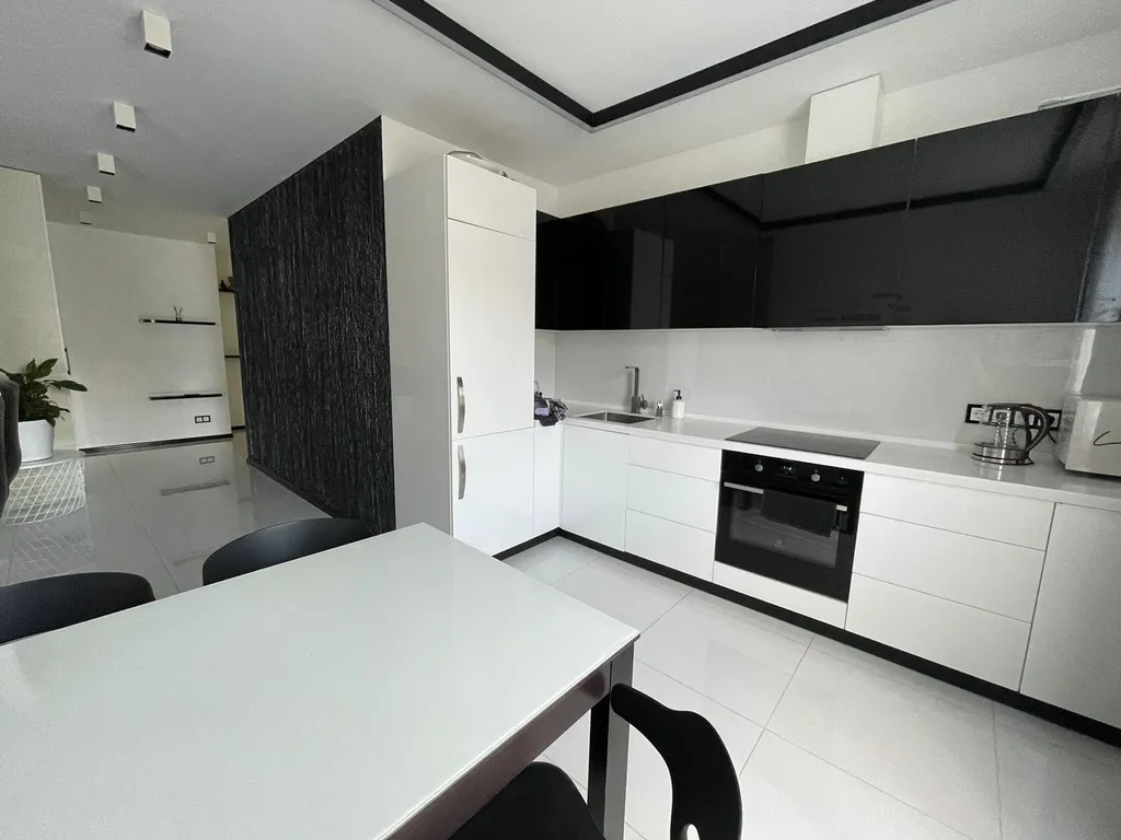 Уютная и красивая 3-ка