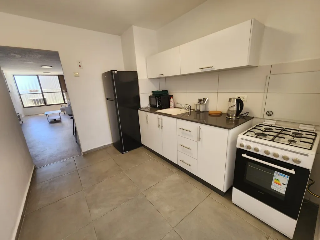 Комфортная трёхкомнатная квартира с видом на море на Анавиим