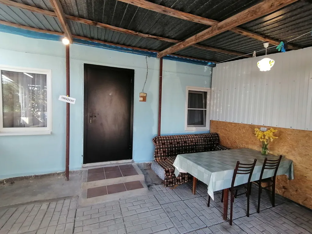 Отдельно стоящий уютный двух комнатный домик со всеми удобствами