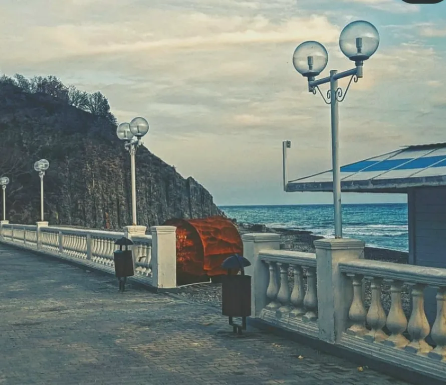 Домик у моря