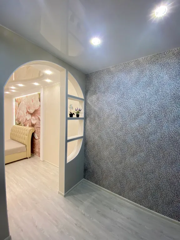 Чистая уютная квартира с дизайнерским ремонтом рядом с ТЦ Кристалл