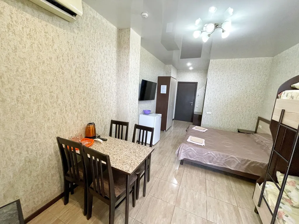 Квартира Квартира Четырехместный номер с балконом и видом на море — Лазаревское