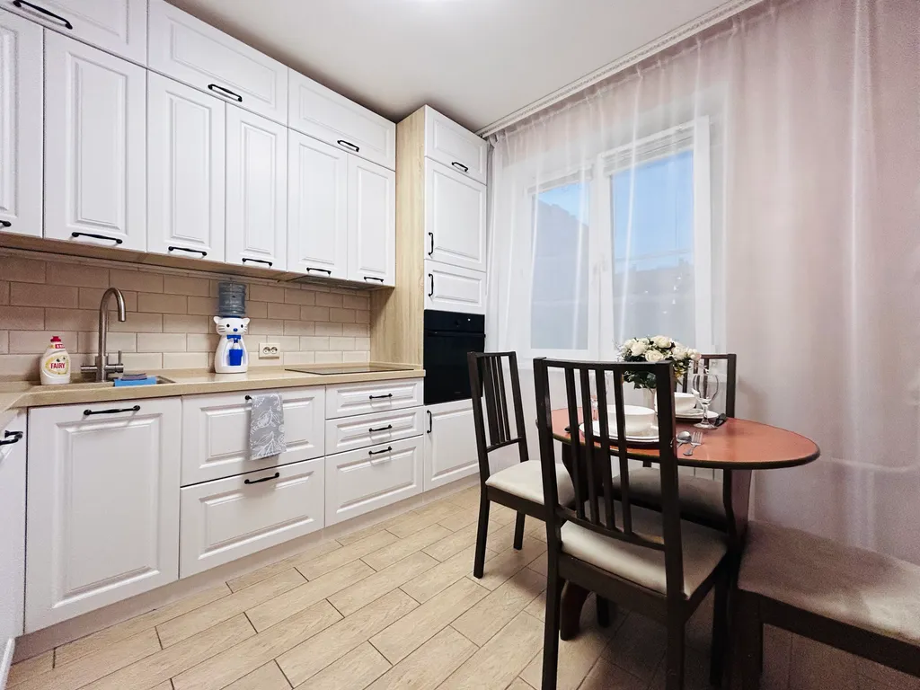 2-комнатная квартира на Академика