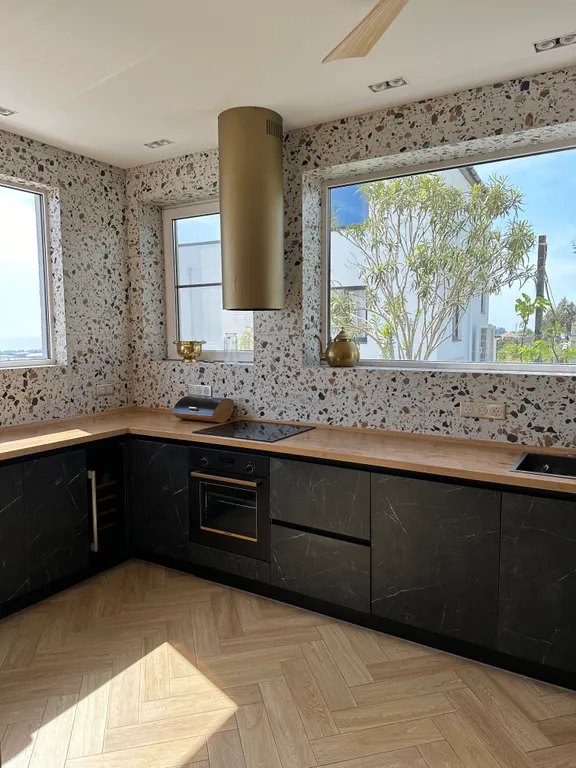 Дом с видом на море