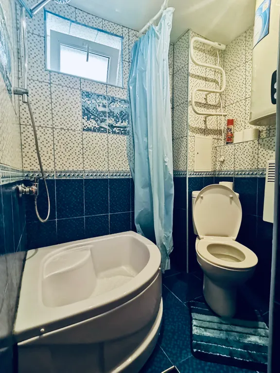 Квартира с отдельным входом и своим двориком