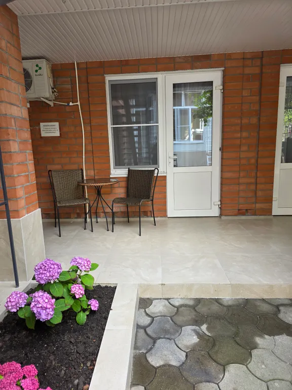 Квартира Квартира "Классик"  трехместный стандартный номер с раздельными кроватями, одноместным диваном — Геленджик