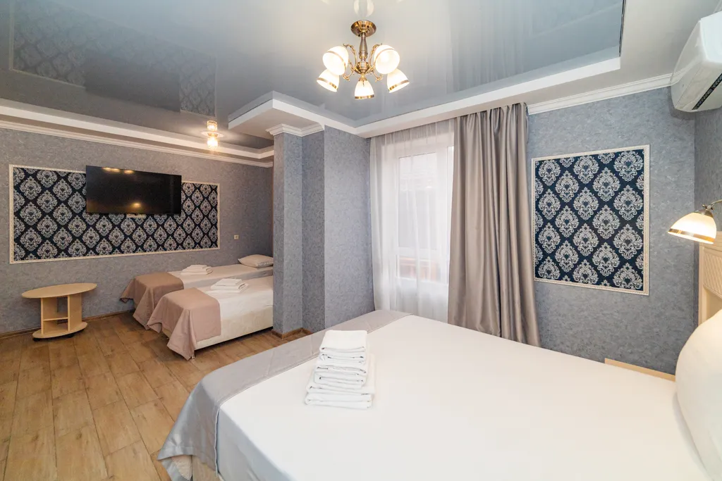 Семейный четырехместный номер