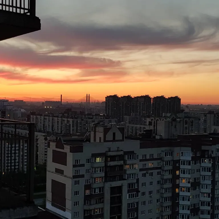 Видовая на Неву рядом с метро