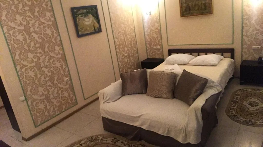 Двухместный номер полулюкс с одной двуспальной кроватью