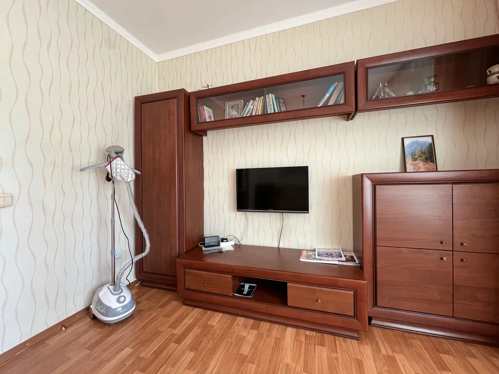 Квартира Семейная 2-комнатная квартира 65 м2 — Красноярск