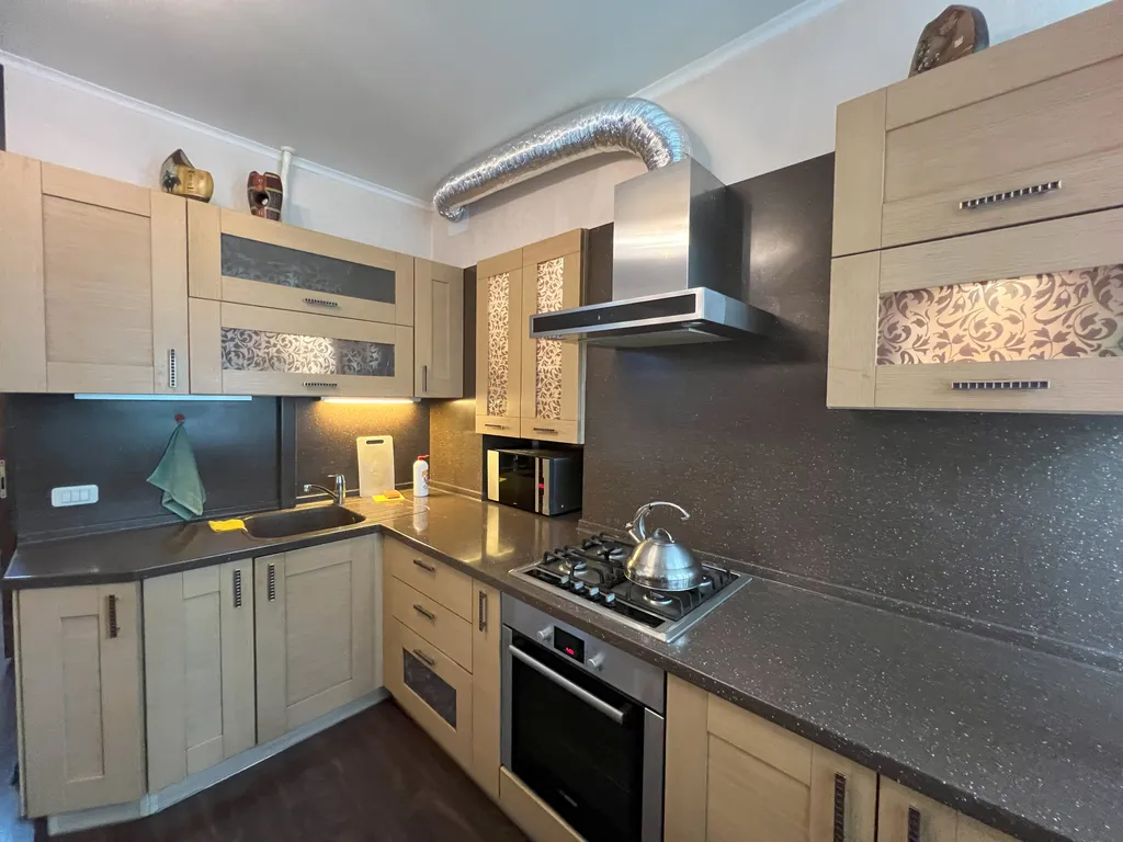 Красивая квартира на набережной