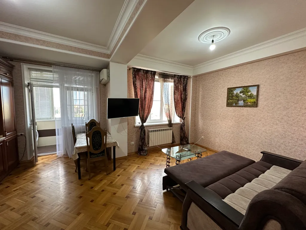 Квартира Квартира в центре города по низкой цене — Махачкала