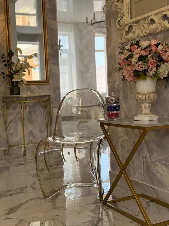 Шикарный особняк с бассейном