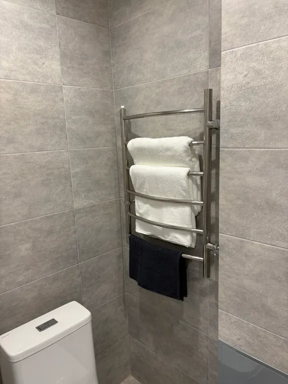 Совершенно новая квартира, все в шаговой доступности