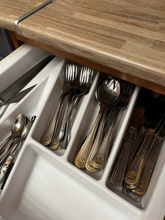 Квартира Трехкомнатные апартаменты Люкс — Колпино