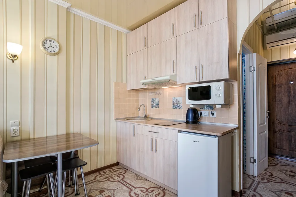 Квартира-студия с панорамным видом на море