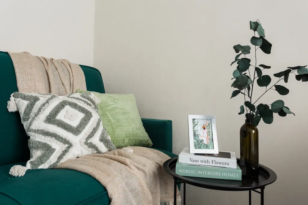 1-к у ТЦ ЛУЧ и ТЦ Форум