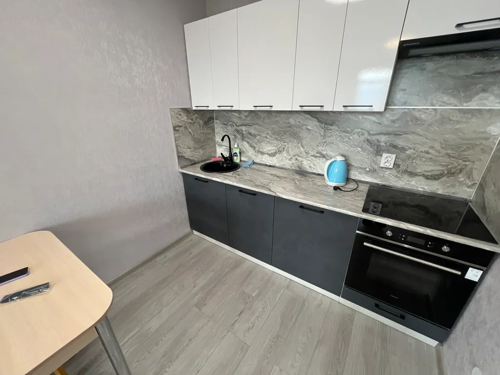 Квартира рядом с магазином Лемана про