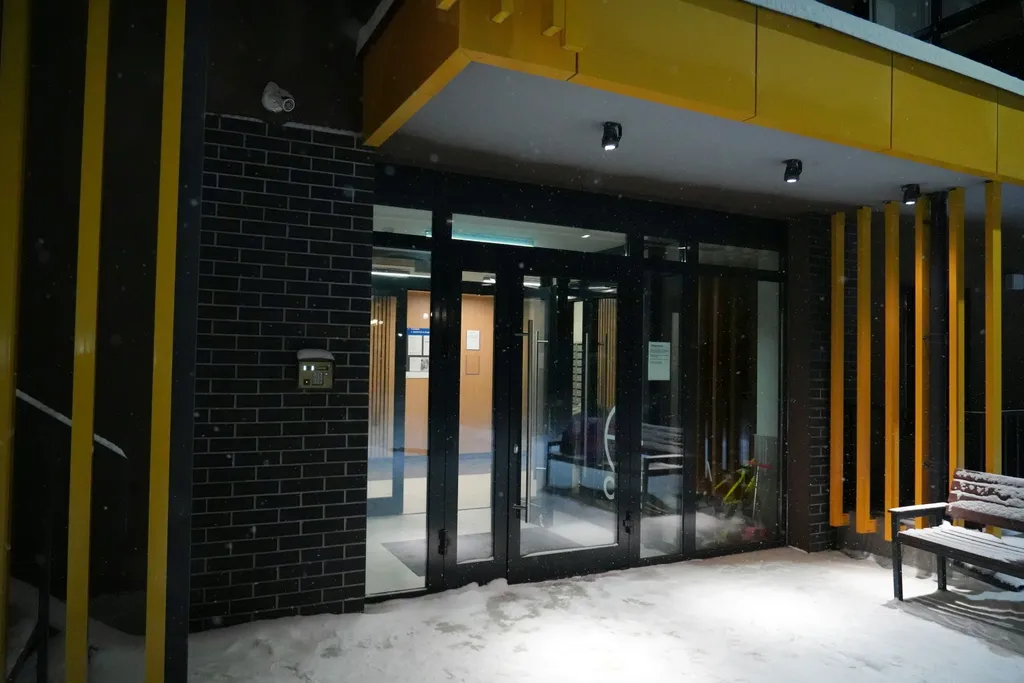 Апартаменты 4-х местные в шаге от горячего источника Волна. Тюмень