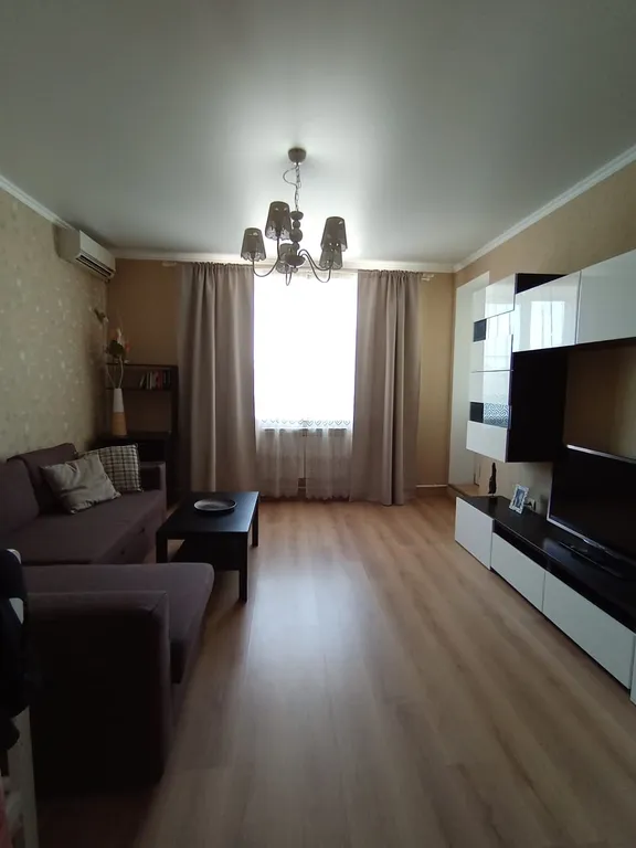 Квартира Уютная двухкомнатная квартира — Ейск