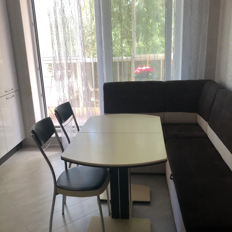 Уютная квартира в центре с видом на озеро