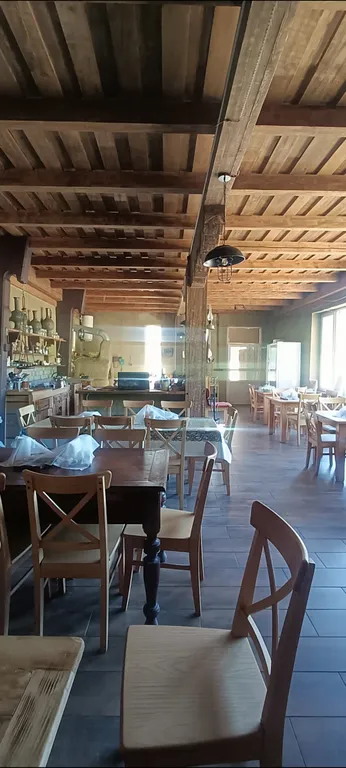 Коттедж Дом с верандой и видом на прекрасную долину - Новая веранда — Махачкала