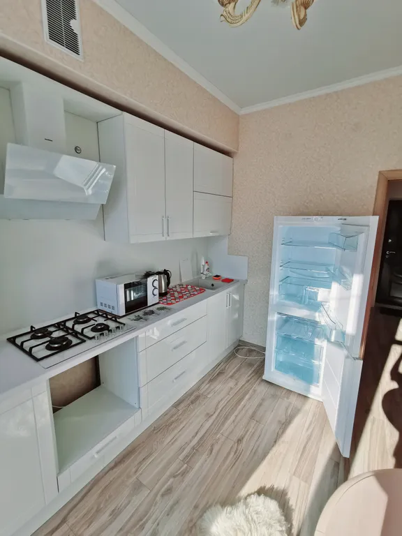 Уютная квартира с панорамными окнами близко к центру