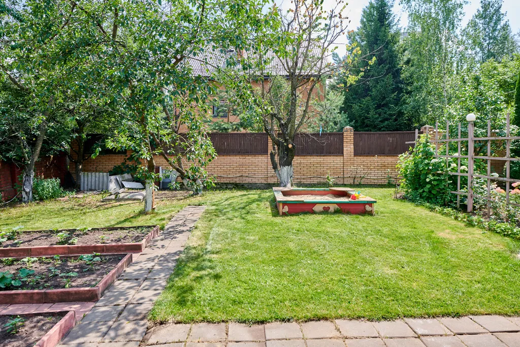 Уютный коттедж с бассейном и сауной