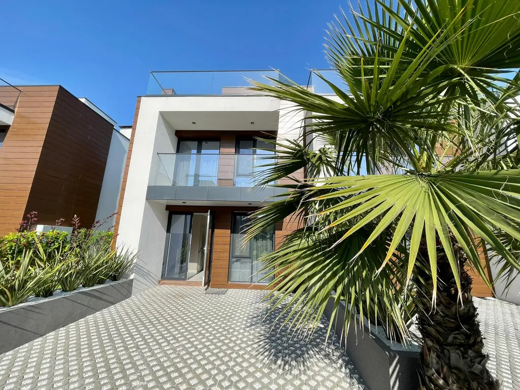 Коттедж Идеальный таунхаус для отдыха #1 — аренда посуточно в Орёл-Изумруд