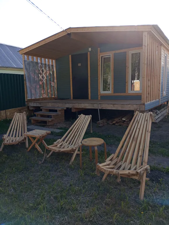 Новый домик рядом с лесом