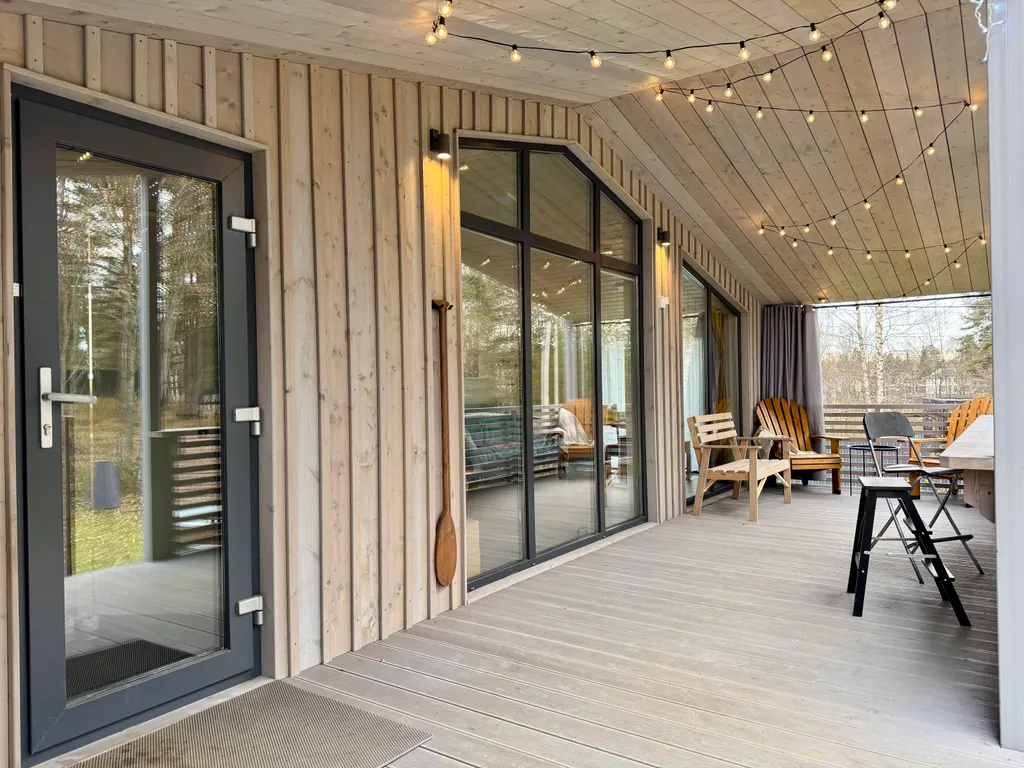 Коттедж Уютный дом с горячей купелью — Стеклянный