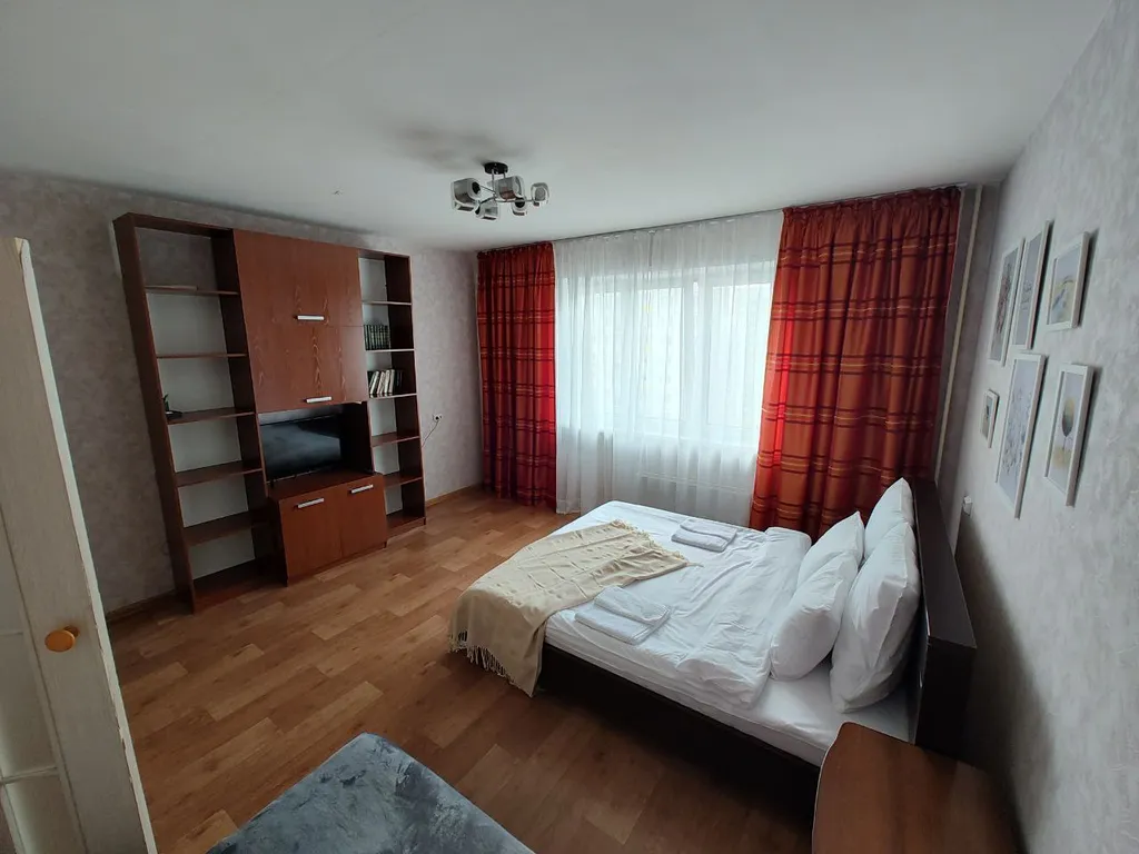 Квартира рядом остановка, парковка, Краевые больницы. Онкология 5 мин.