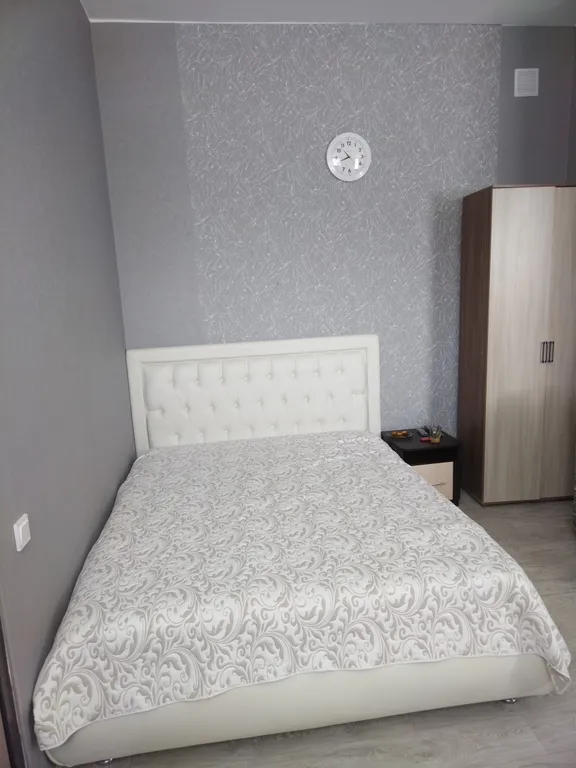 Однакомнатная квартира с новым ремонтом на Горгазе