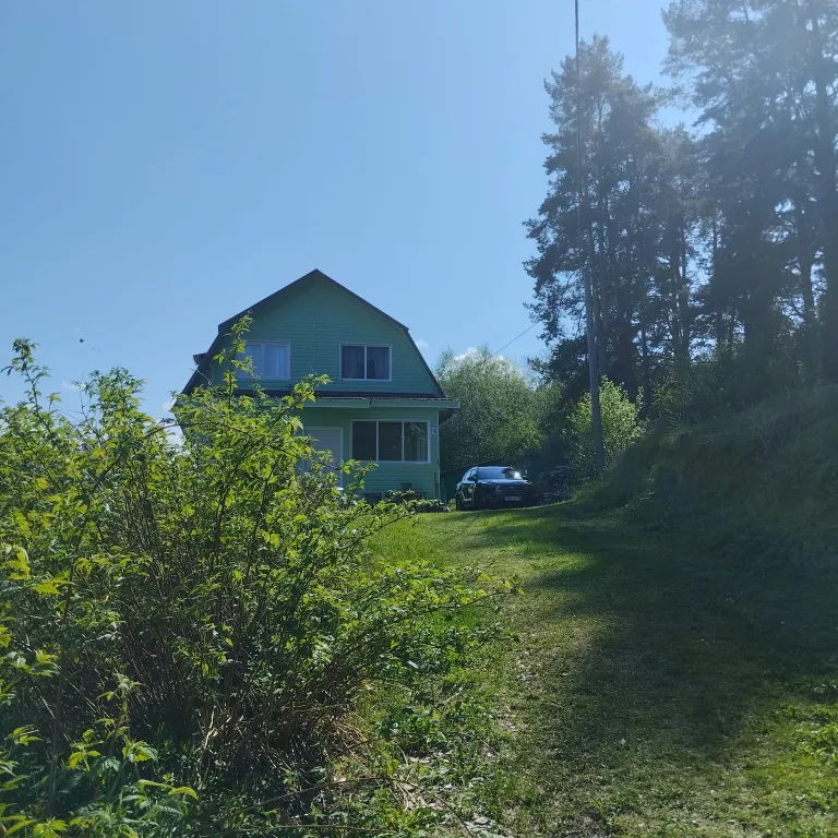 Дом на берегу озера