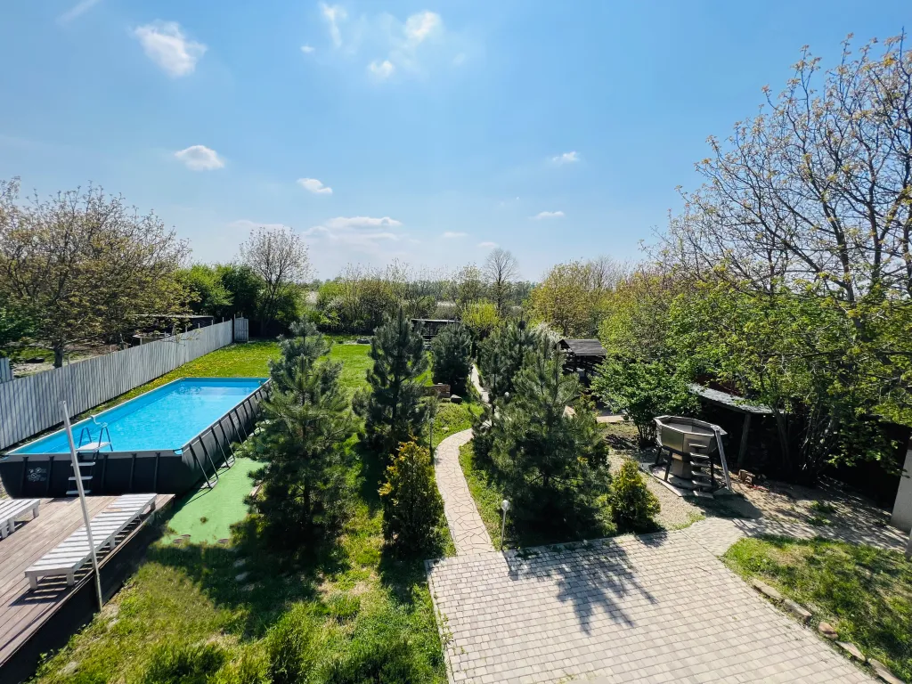 Коттедж Вилла на берегу реки Кубань с бассейном, баней, банным чаном — Елизаветинская