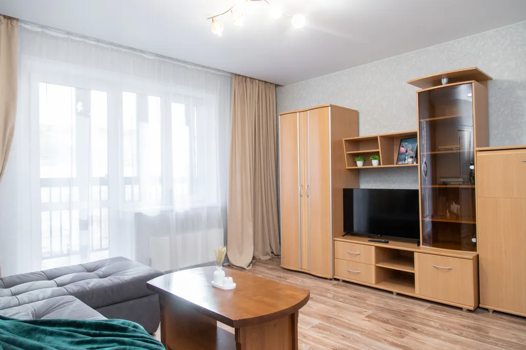 Просторная двухкомнатная квартира на берегу Енисея