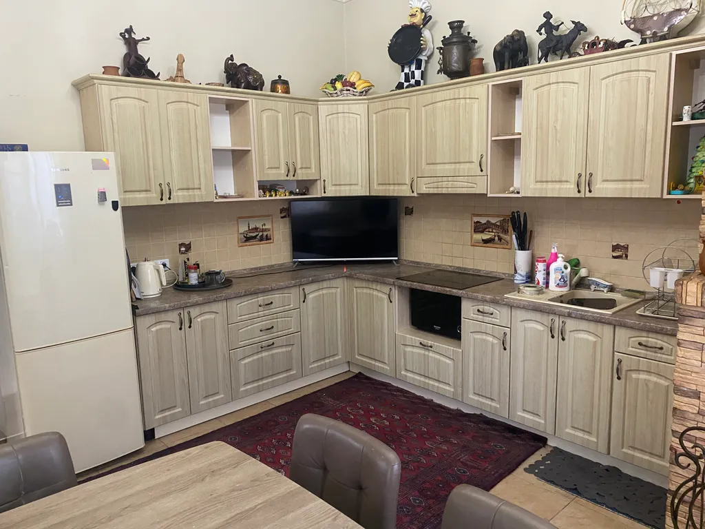 Коттедж с сауной и бассейном