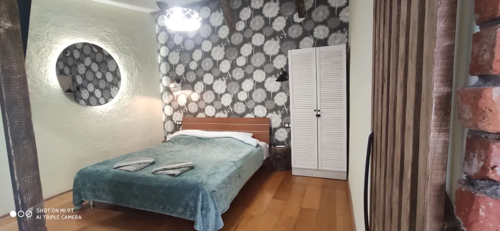 Студия с уютным двориком