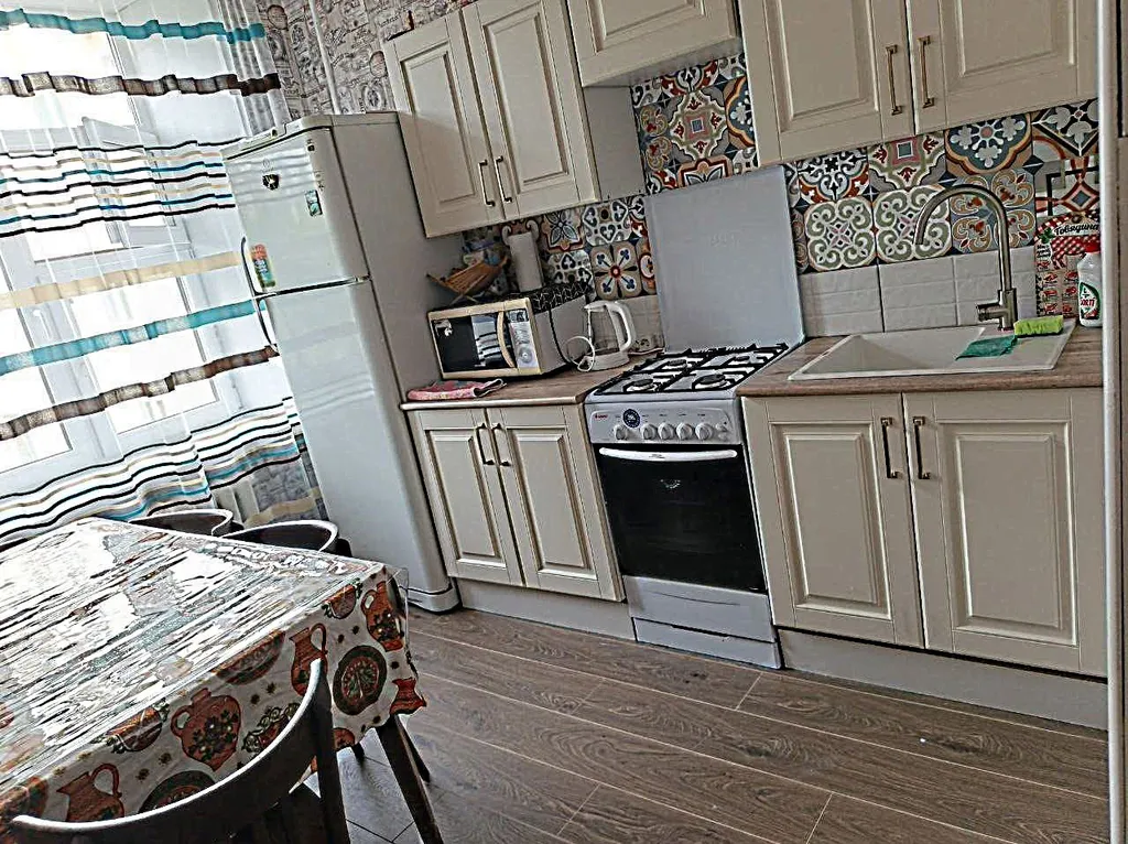 Квартира Квартира Просторная двухкомнатная сталинка в районе Волжской набережной — Ярославль