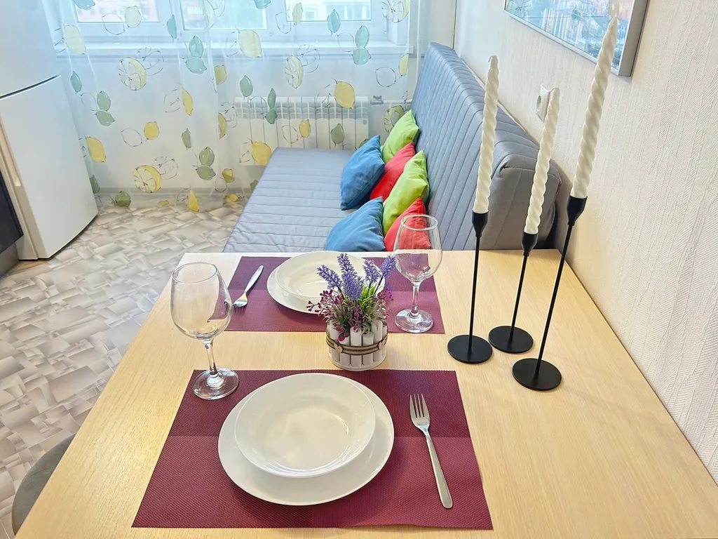 Евро двушка возле леса