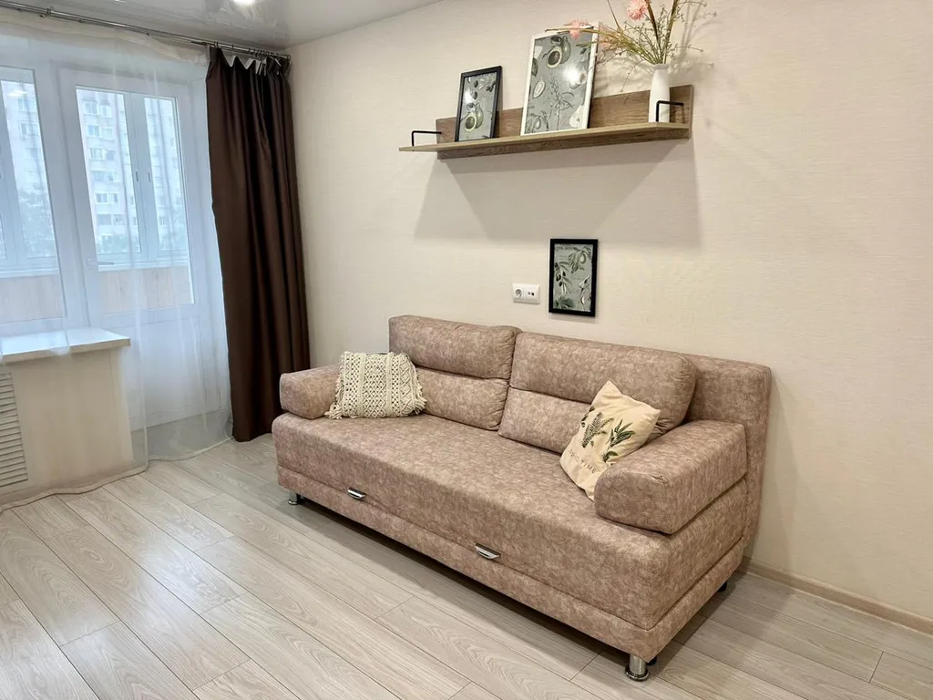 Светлая 1-комнатная квартира в юго-западном районе города — аренда посуточно в Киров