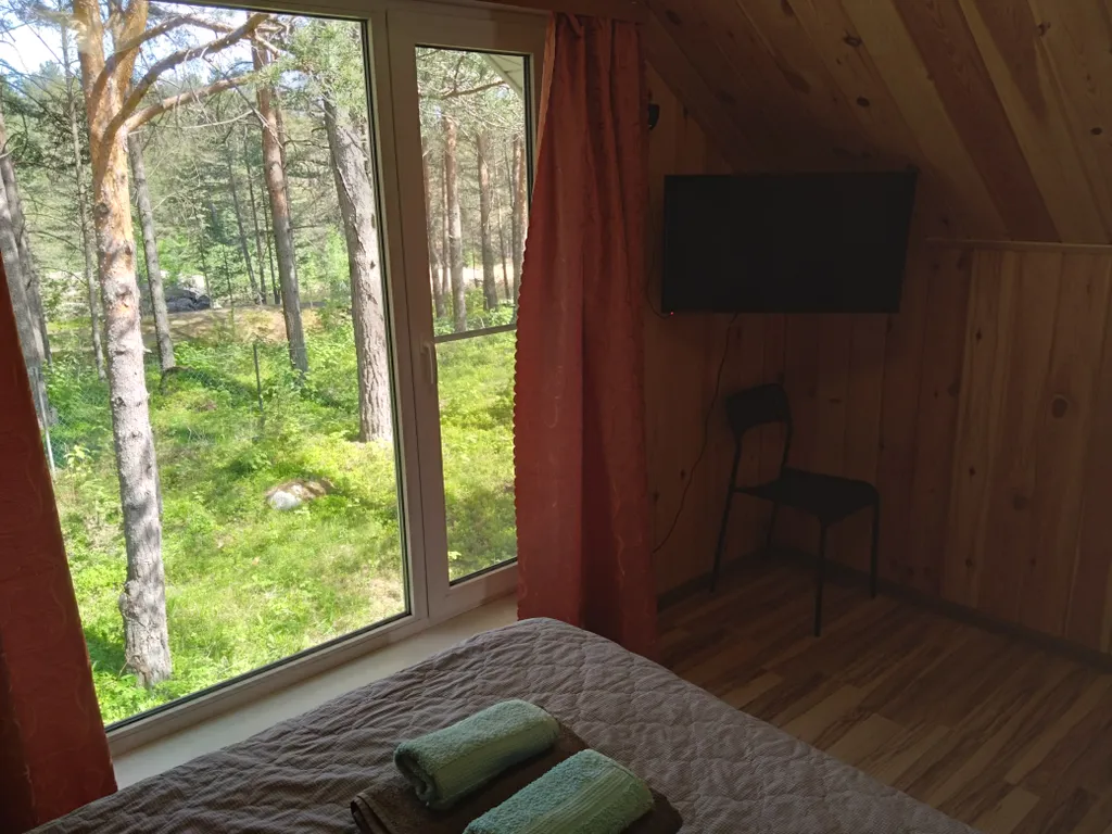 Дом с балконом