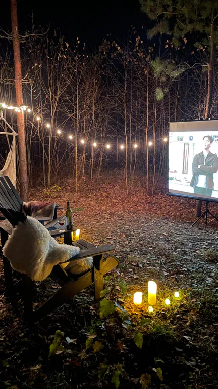 Уютный домик в лесу с горячим чаном