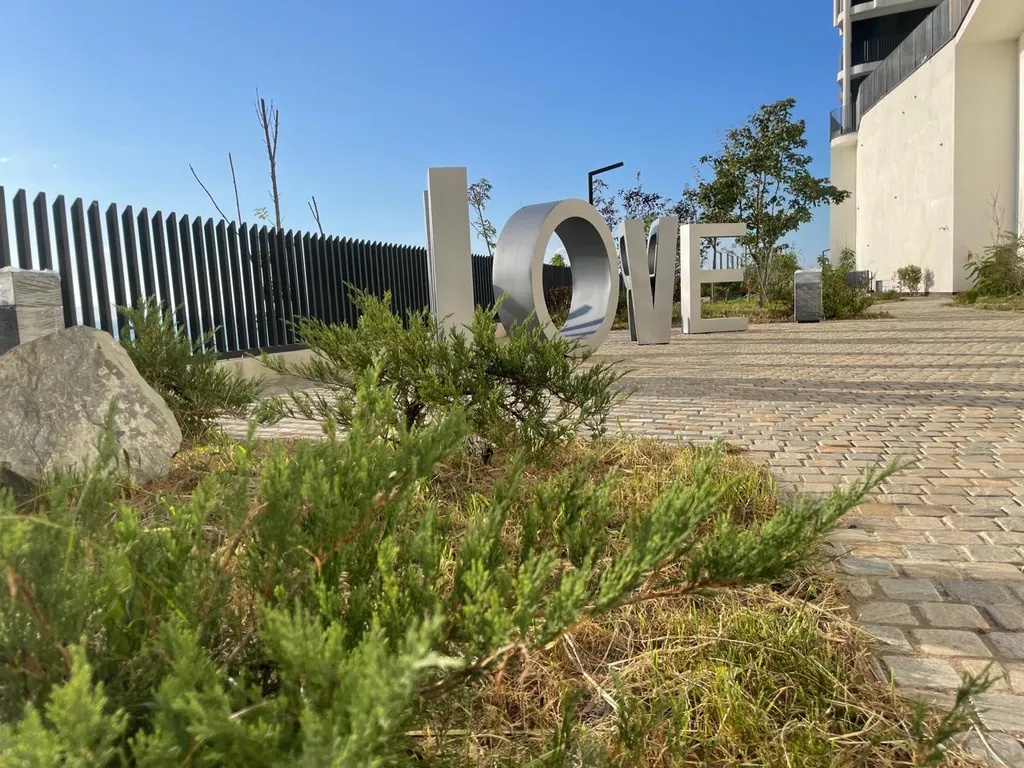 Квартира на берегу моря в новом доме бизнес-класса в 5 минутах от центра