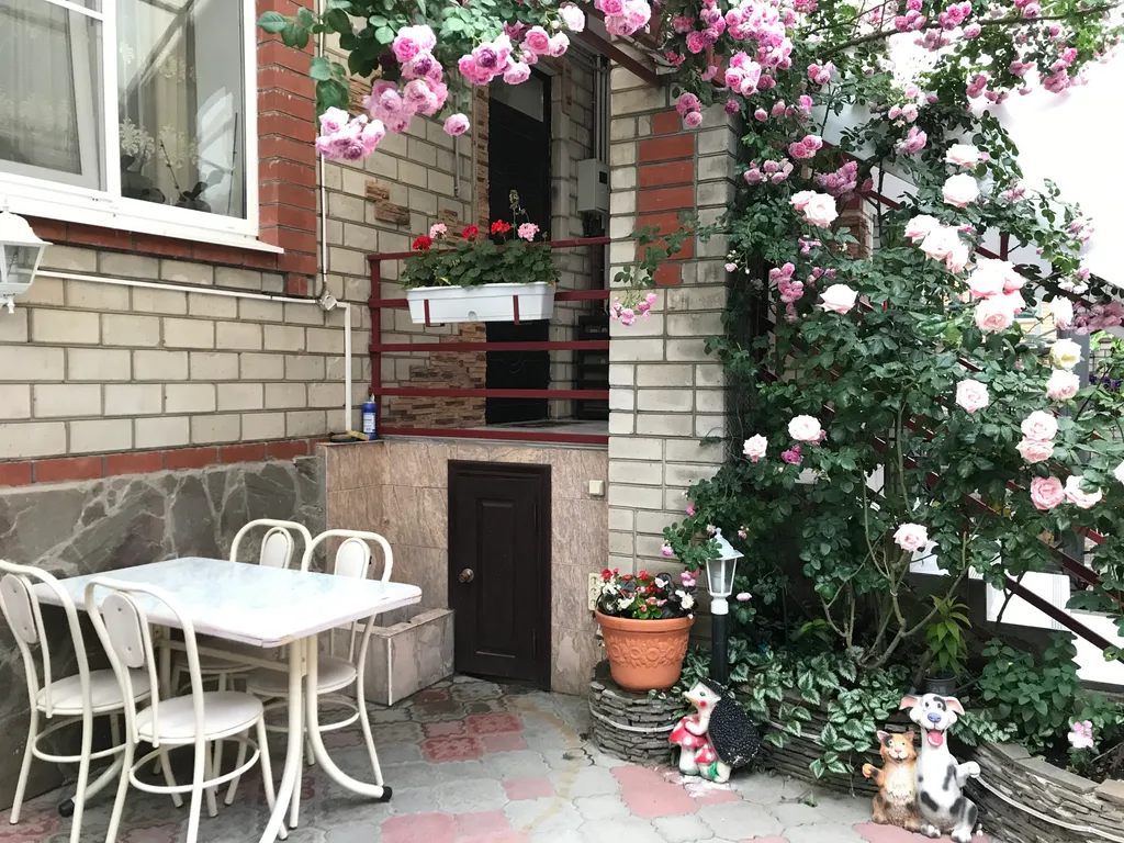 Коттедж Этаж в гостевом доме — Анапа