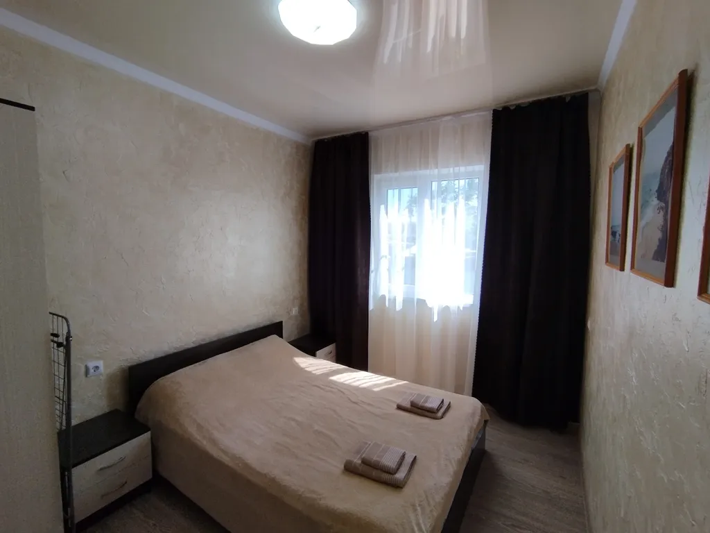 Коттедж Двухкомнатный апартамент с кухней и террасой на Азовском море — аренда посуточно в Должанская