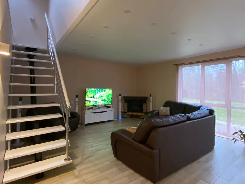 Уютный дом с сауной у леса