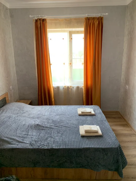 Коттедж Двухкомнатный апартамент с кухней и террасой на Азовском море — аренда посуточно в Должанская